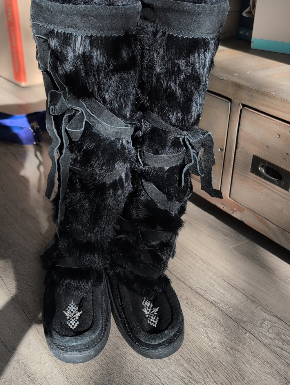 Manitobah Mukluks In Black